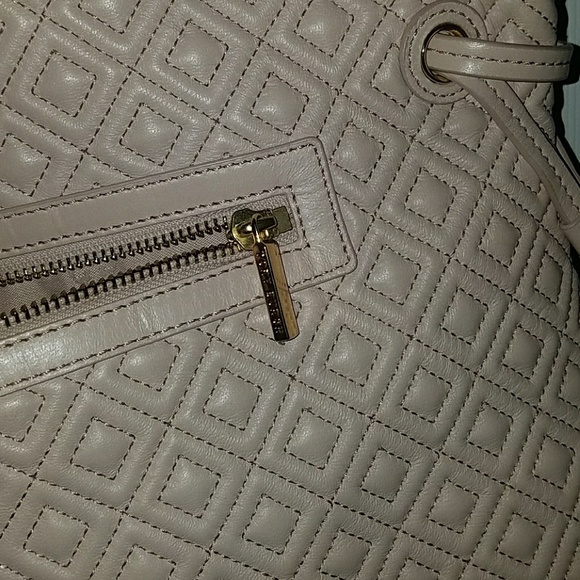 Authentic Tory Burch Marion quilted slouch tote - Picture 4 of 8